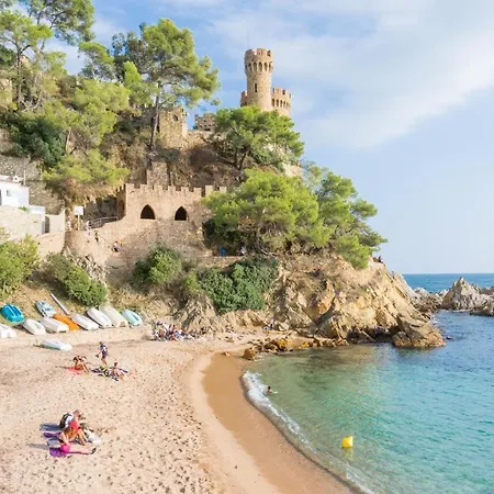 Sleeps 6 Villa