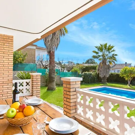 וילה Sleeps 6 יורט דה מאר